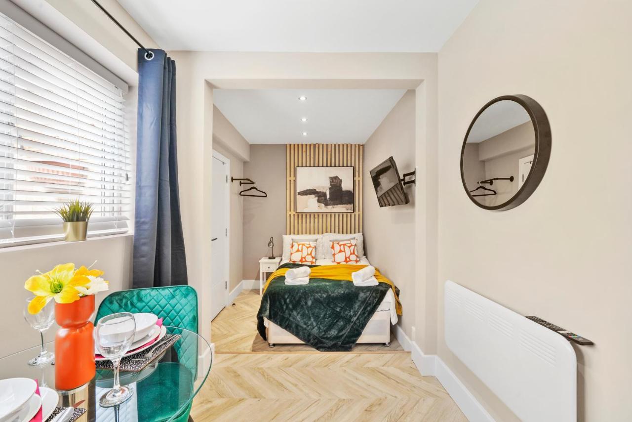 Ferienwohnung Boutique Heathrow Studio'S - Parking - Garden Harmondsworth Exterior foto