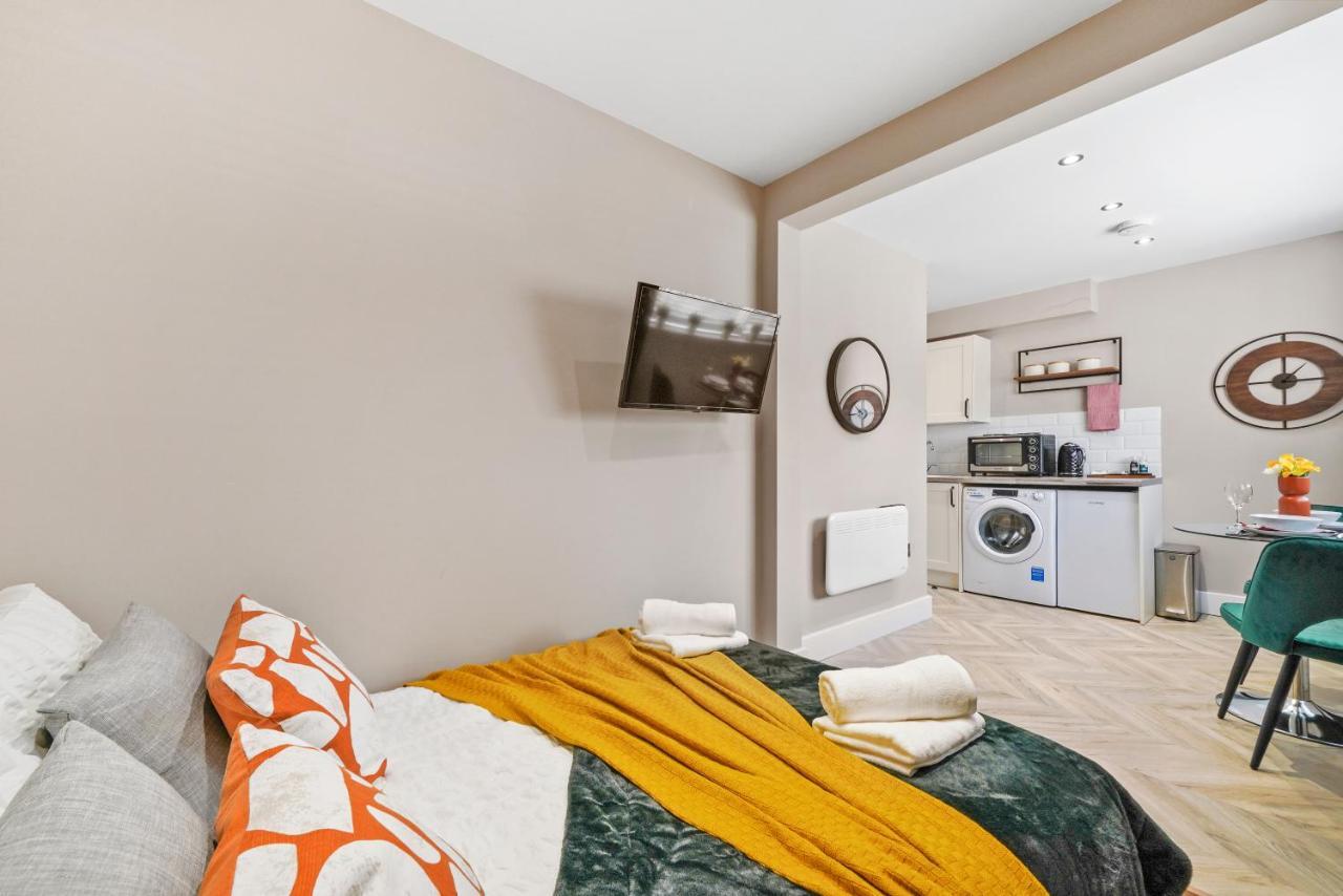 Ferienwohnung Boutique Heathrow Studio'S - Parking - Garden Harmondsworth Exterior foto