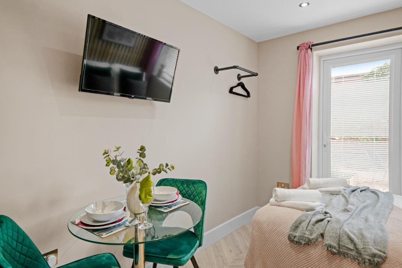 Ferienwohnung Boutique Heathrow Studio'S - Parking - Garden Harmondsworth Exterior foto
