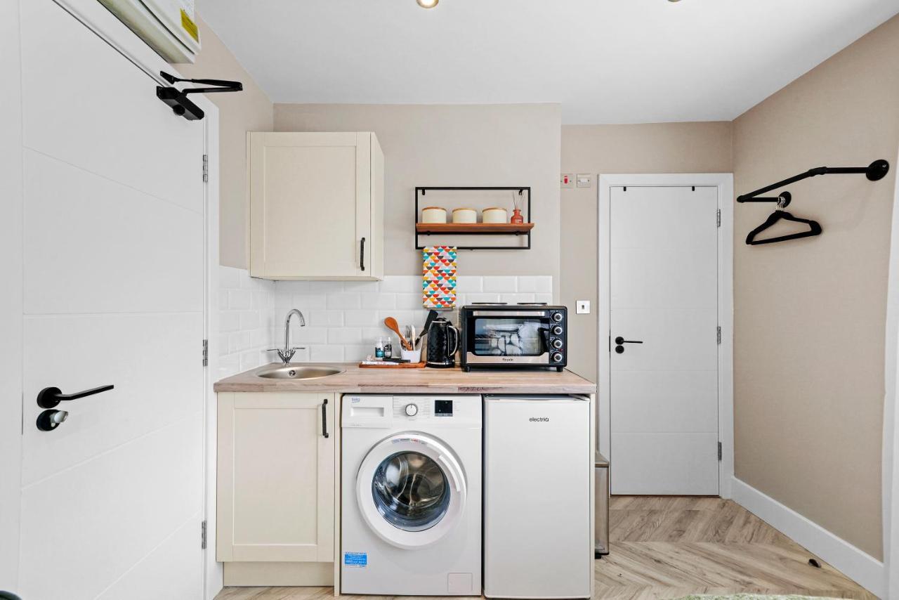 Ferienwohnung Boutique Heathrow Studio'S - Parking - Garden Harmondsworth Exterior foto
